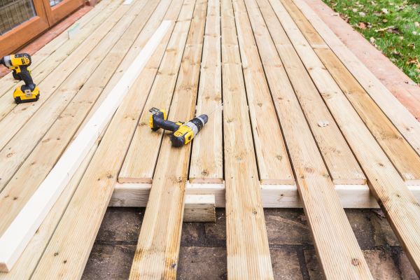 Cost of Damaged Deck Boards Repair in Van Nuys