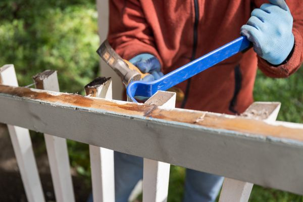 Cost of Deck Railing Replacement in Van Nuys