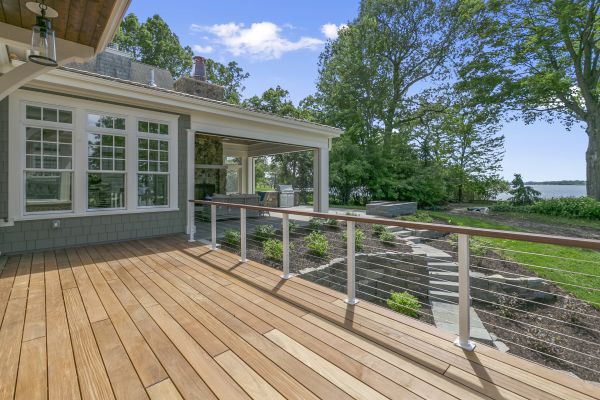 Deck Service in Van Nuys