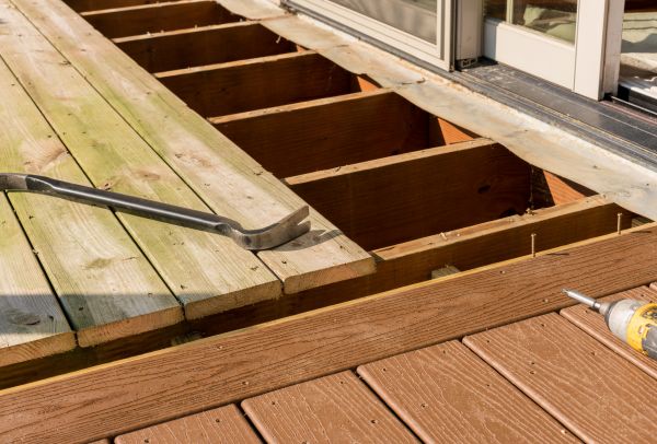 Cost of Old Deck Repair in Van Nuys