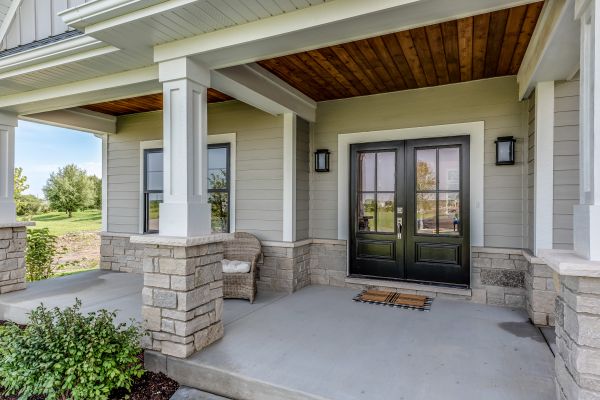 Cost of Veranda Post Repair in Van Nuys