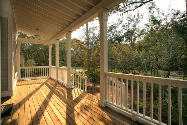 Cost of Veranda Deck Construction in Van Nuys
